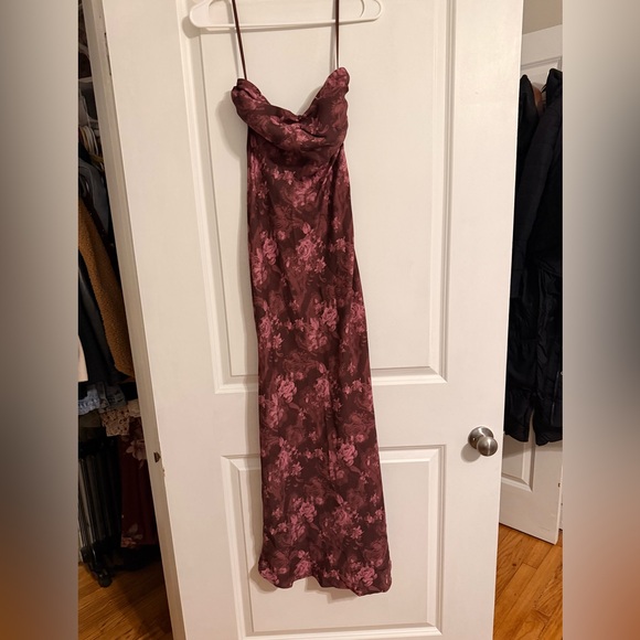 Princess Polly Dark Floral Maxi Dress - Picture 3 of 5